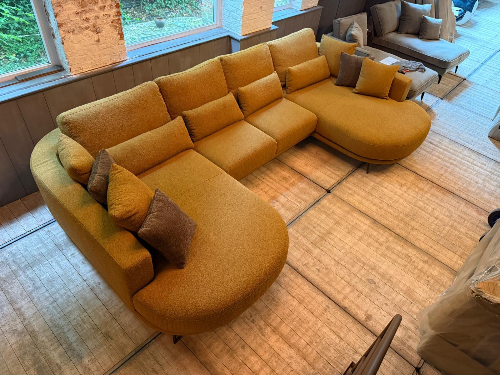 Royale zithoek met 2 longchairs