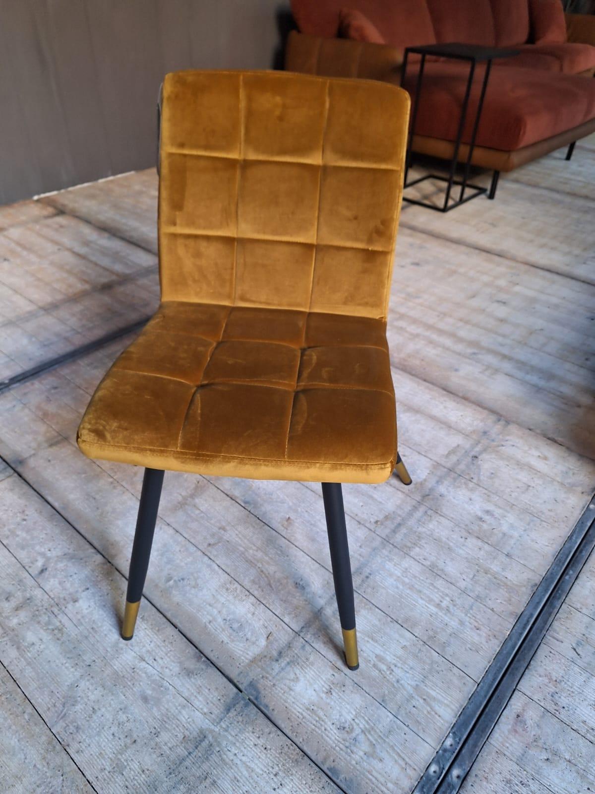 Set van 4 stoelen – 2x goudgeel & 2x blauw view 3